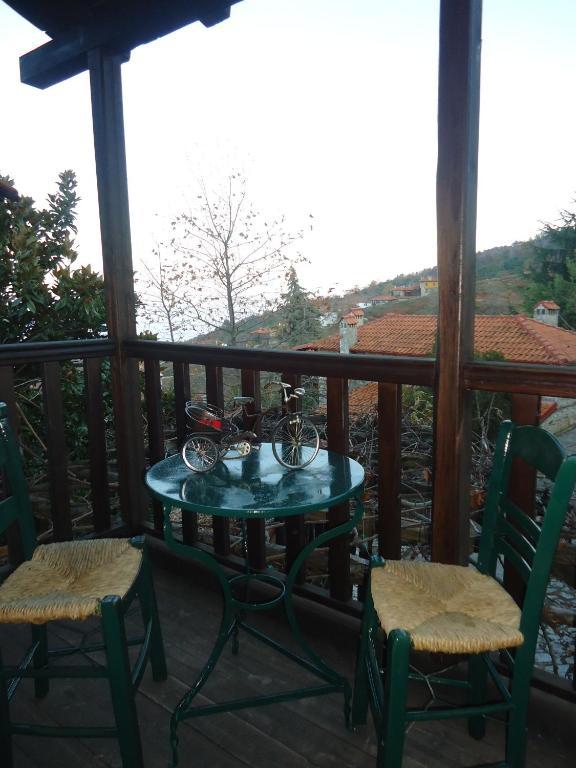 Traditional Guesthouse Archontoula Palaios Panteleimonas Rum bild