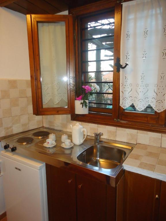 Traditional Guesthouse Archontoula Palaios Panteleimonas Rum bild